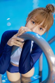瞧着两家子